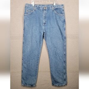 Wrangler Classic Blue Men's Jeans VTG 35x32.